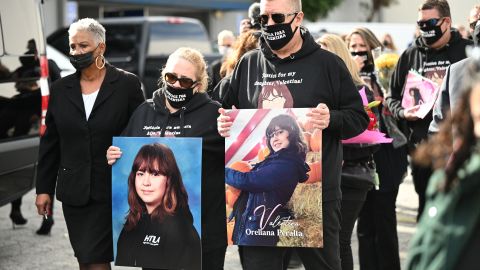 Familia de Valentina Orellana niña de 14 años asesinada por LAPD demandan que policías no ofrecieron ayuda a la adolescente moribunda