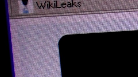 Condenan en EEUU a un exempleado de la CIA por filtrar documentos a Wikileaks