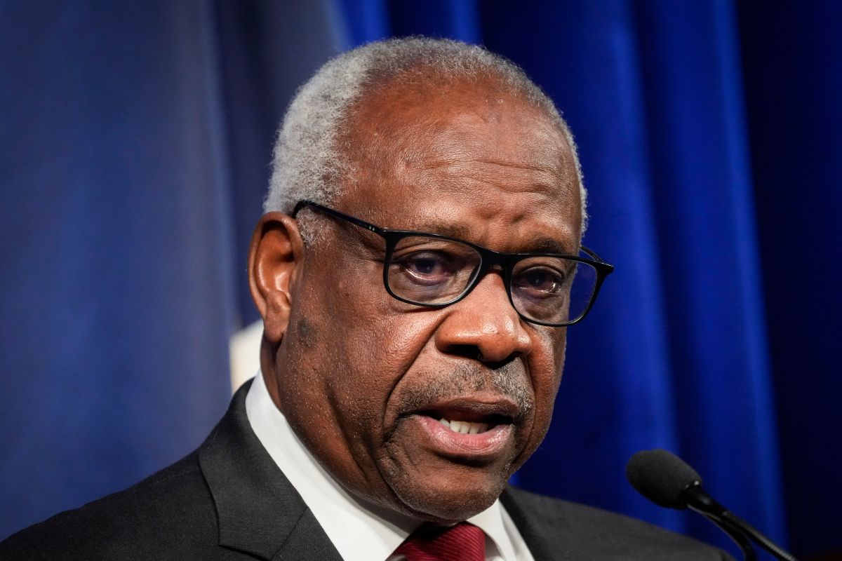 Clarence Thomas resigns as professor at George Washington University after students petition for his dismissal over Roe v.  Wad