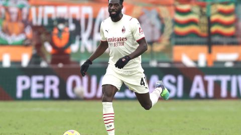 Tiémoué Bakayoko está en el Milán desde 2021.