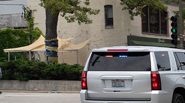 México confirma la muerte de otro mexicano por el tiroteo en Highland Park, Illinois, y sube a 8 los fallecidos