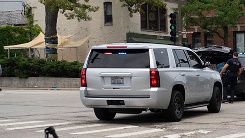 México confirma la muerte de otro mexicano por el tiroteo en Highland Park, Illinois, y sube a 8 los fallecidos
