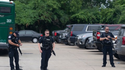 Tiroteo en Illinois: "No voy a dejar de luchar contra la epidemia de violencia armada", asegura Biden