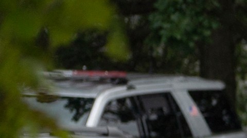 Gobernador de Illinois se dice furioso por la violencia con armas en EE.UU.