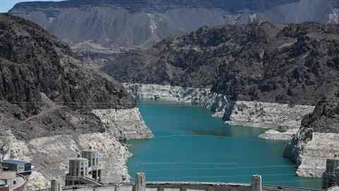 Los niveles de agua en el Lago Mead caen hacia el punto en el que la presa ya no podrá producir energía.