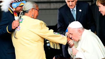 El Papa Francisco pide perdón en Canadá por el mal que tantos cristianos hicieron a los indígenas