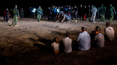 Texas HRW Human Rights Watch Inmigrantes Greg Abbott