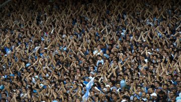 Imagen de referencia de aficionados al fútbol en Argentina.