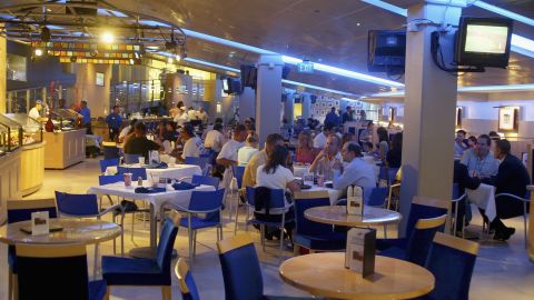 LOS ANGELES, CA - JULY 26: (U.S. TABS AND HOLLYWOOD REPORTER OUT) Fans eat in the dining room in "The Dugout Club" at Dodger Stadium on July 26, 2005 in Los Angeles California. (Photo by Matthew Simmons/Getty Images)