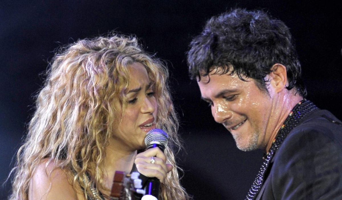 Relive video of the alleged flirtation between Shakira and Alejandro Sanz