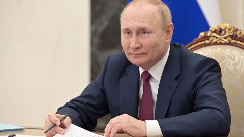 En EE.UU. aseguran que esta reunión indica el aislamiento del mandatario ruso y los problemas que tienen con su defensa.