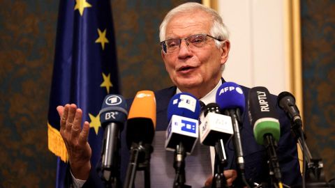 Josep Borrell considera que si España suministra el gas a Europa no necesitan hacer recortes para ahorrar.