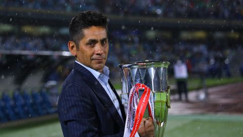 Jorge Campos grabó un mensaje para darle la bienvenida a Dani Alves.