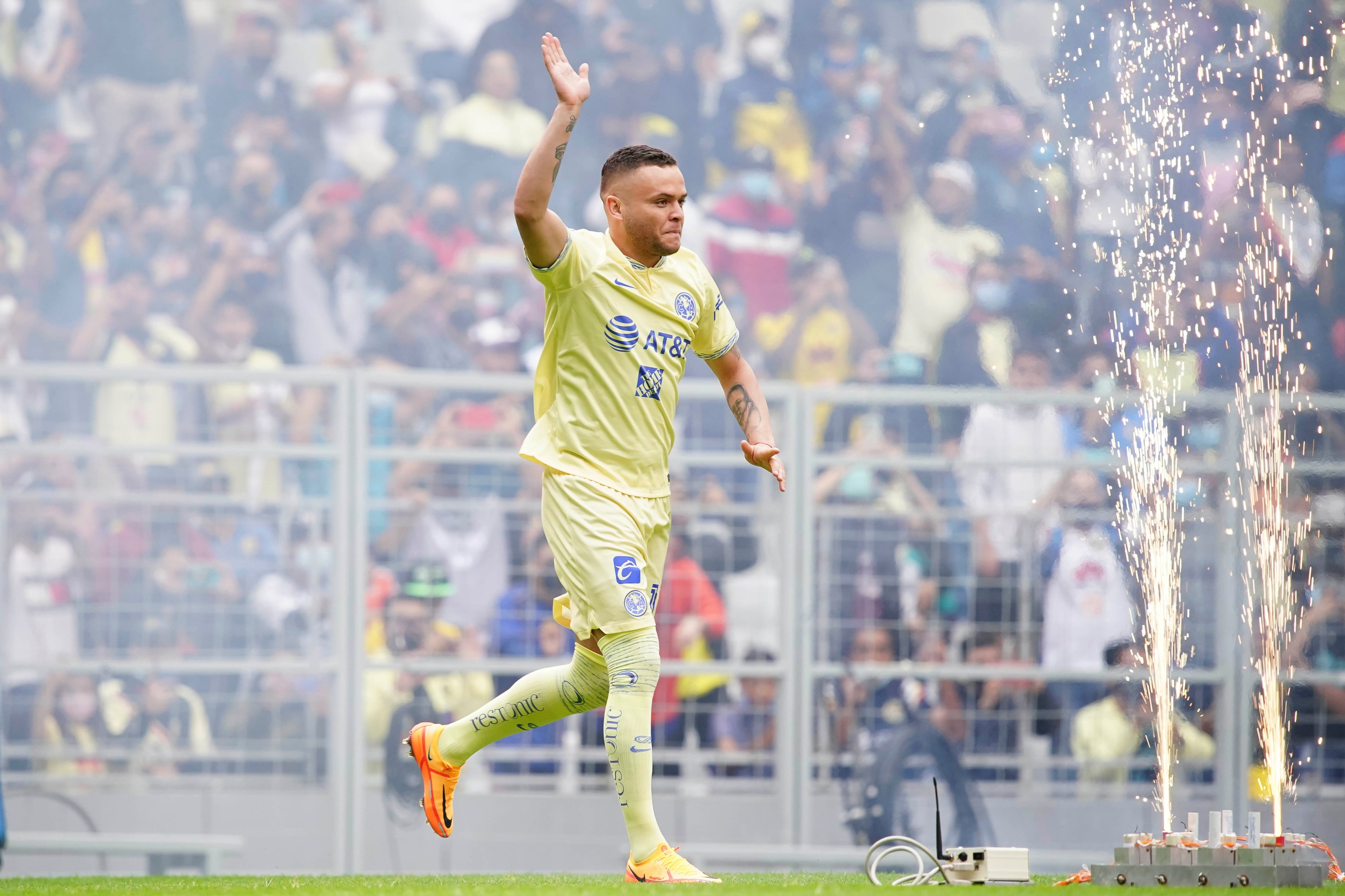 MatchDay hoy a las 23:00 🕝 de Uruguay 🇺🇾, Cruz Azul 🇲🇽 de Jonathan  Rodríguez enfrenta al América. ¡Vamos Jona! ⚽️