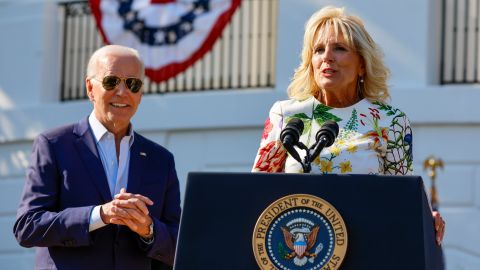 Jill Biden criticada por decir que los latinos son tan únicos como los 'tacos de desayuno'