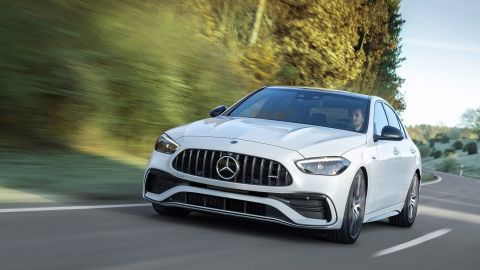 Por el momento, se desconoce cuál será el precio del nuevo sedán de Mercedes Benz, el modelo AMG C 43 2023