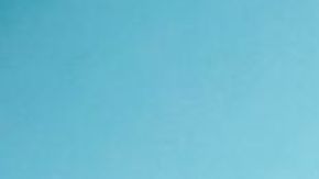 Mujer de Pennsylvania se hace famosa en el mundo por vestirse como bebé