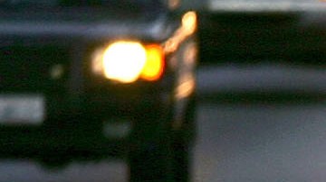 Mujer embarazada afirma que su feto debería contar como pasajero, tras ser multada en los carriles HOV