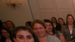 La mujer latina es de los grupos más activos en el estado.