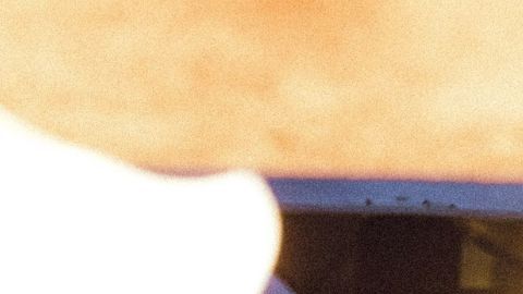 Mujer se prende fuego después de que su esposo no le perdonó una infidelidad