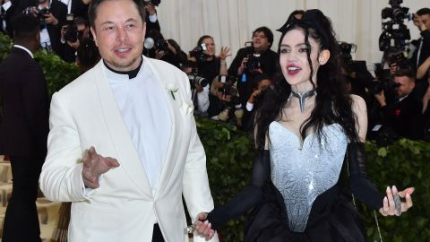 Elon Musk tuvo gemelos con una empleada, semanas antes del nacimiento de su segunda hija con Grimes