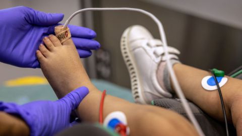 Niño de 10 años pide que lo dejen morir tras dolorosa y extraña enfermedad