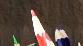 Piden a pareja que sean padrinos de útiles escolares, caso se hace viral