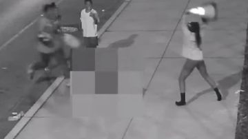 VIDEO: Adolescentes ríen mientras matan a golpes a un anciano de Filadelfia con un cono de tráfico