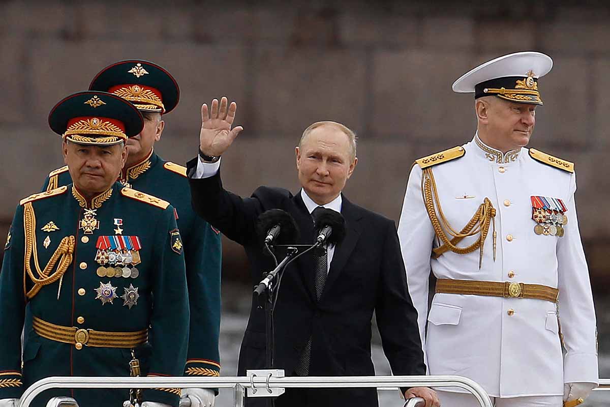 Vladímir Putin no quita el dedo del renglón en su interés por hacerle frente a los países de la OTAN.