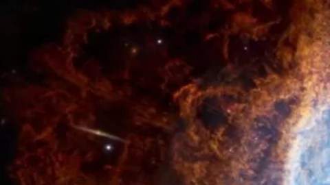 El telescopio Webb captó esta imagen de una estrella que está muriendo.