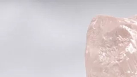 La piedra de 170 quilates ha sido nombrada Lulo Rose