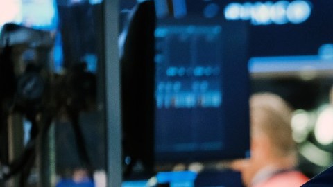 Wall Street en picada por preocupaciones sobre una posible recesión en EE.UU.