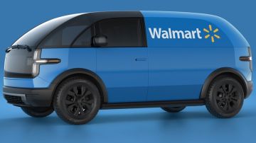 Imagen de un vehículo eléctrico de color azul con el logotipo de Walmart.