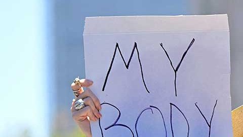 En Carolina del Sur podrán recibir atención para abortar si la mujer fue violada.