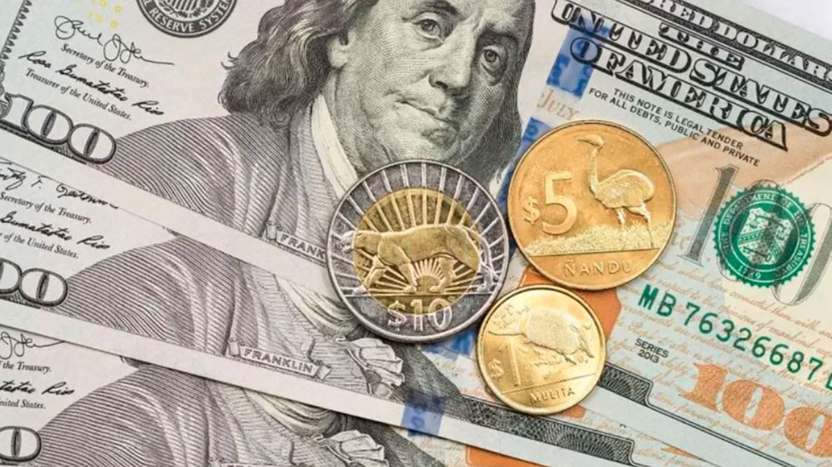 El peso uruguayo es una de las monedas que presenta mejor comportamiento frente al dólar este año a nivel mundial.