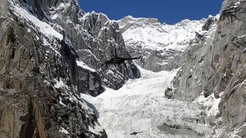 El campo de batalla "más alto del mundo", donde los cuerpos de soldados pueden estar perdidos por décadas