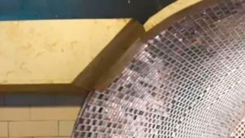 Cuevas-refugio y enormes bloques de hielo: las creativas medidas de los chinos frente a la ola de calor