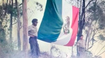 Quiénes eran los Boinas cafés, el grupo revolucionario chicano que hace 50 años "invadió" una isla en California que reclamaban para México
