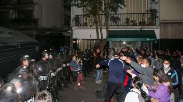 Cristina Fernández de Kirchner: las imágenes de los enfrentamientos entre seguidores de la vicepresidenta de Argentina y la policía