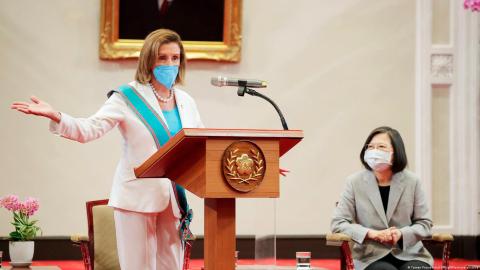 Pelosi advierte que Estados Unidos "no abandonará a Taiwán"