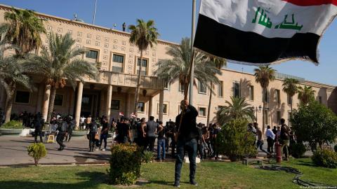 Ejército de Irak decreta toque de queda nacional debido a protestas