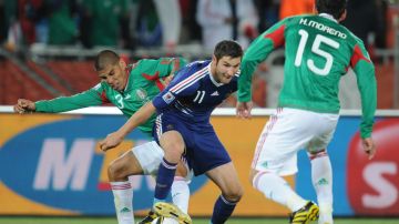 André-Pierre Gignac con los colores de Francia en pleno partido ante México.