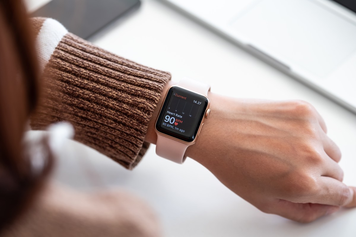 Apple Watch salva la vida de un hombre al advertirle de un problema ...