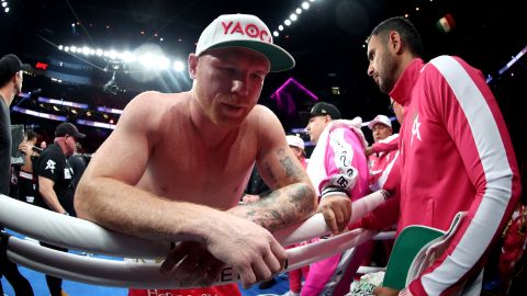 Canelo Álvarez estaría vendiendo su lujoso automóvil Bucatti previo al combate contra Gennady Golovkin.