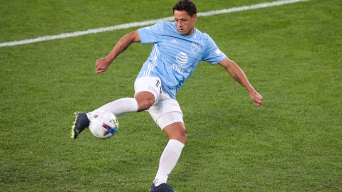 Chicharito en el Skill Challenge del MLS All Stars 2022.