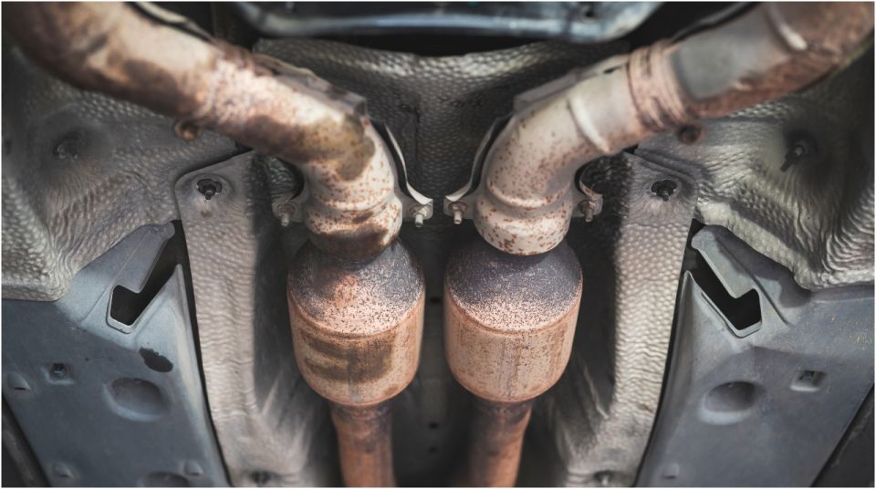 ¿Puedo conducir mi auto sin convertidor catalítico? La Opinión