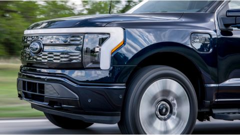 La Ford F-150 Lightning cuenta con nueva gama de precios, además de figurar con mayor autonomía por medio de tres variantes diferentes