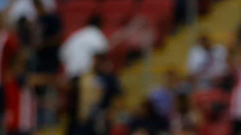 Futbolistas de Pumas terminaron arrodillados luego de sumar su octavo partido sin poder ganar.