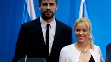 Shakira se le va a la yugular a Piqué después de las fotos besando a su novia Clara Chía Marti