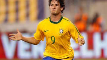 El delantero nacido en Brasil se operará en su país, lejos de la MLS.